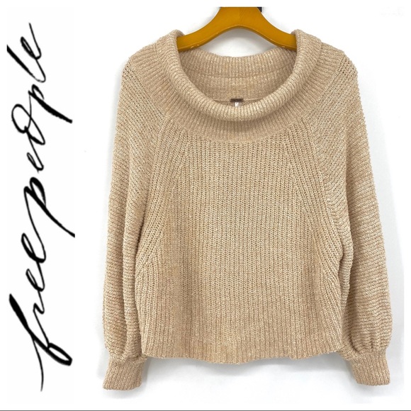 Free People Sweaters - 💕SALE💕 Free People Taupe Scoop Neck Sweater